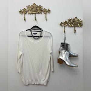 White light knit sweater with pearls Xl